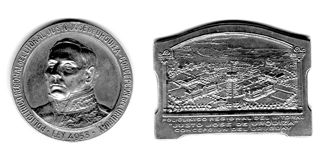 Anverso y reverso de las medallas emitidas para la inauguración del Policlínico en 1931